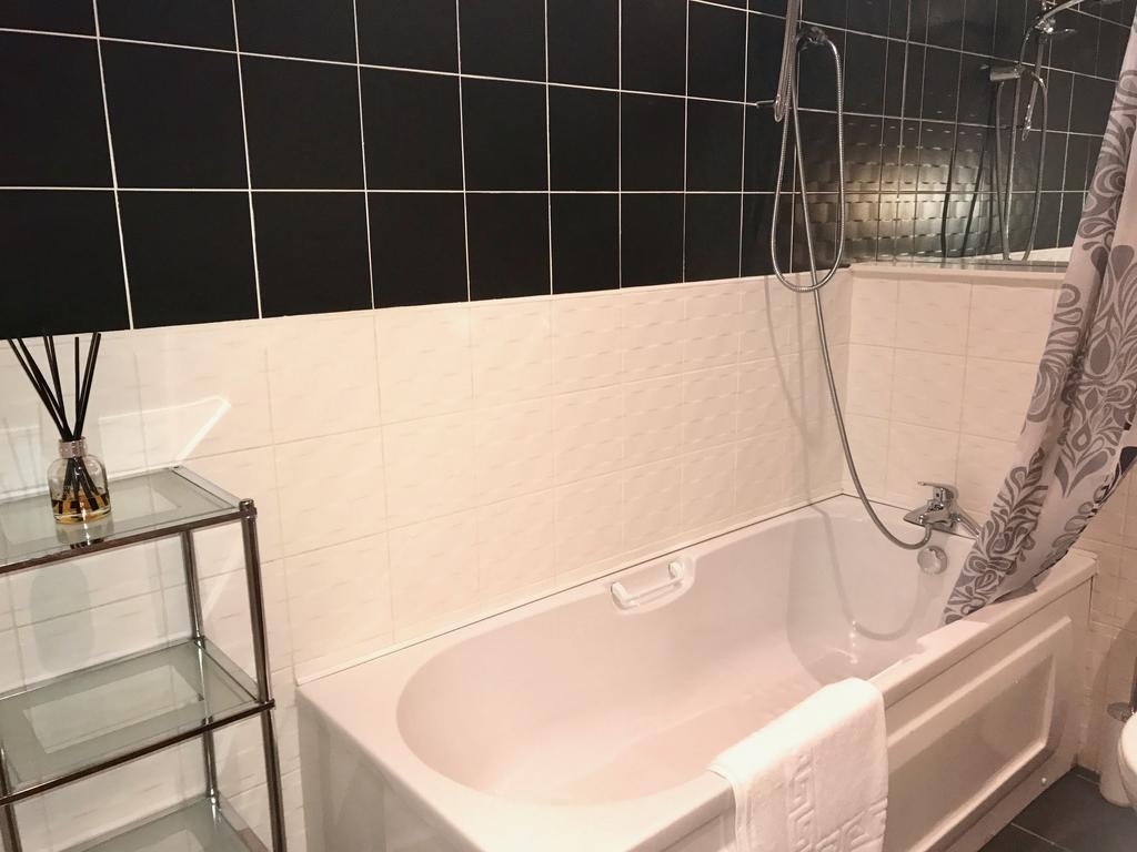 The Heights - River And City View Apartment Glasgow Bagian luar foto