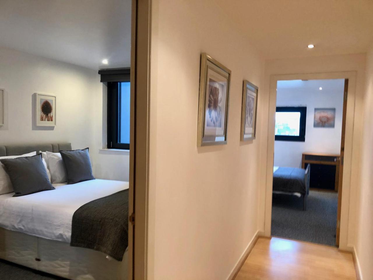 The Heights - River And City View Apartment Glasgow Bagian luar foto