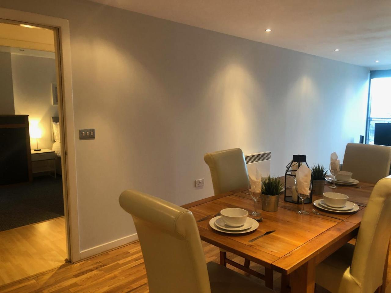 The Heights - River And City View Apartment Glasgow Bagian luar foto