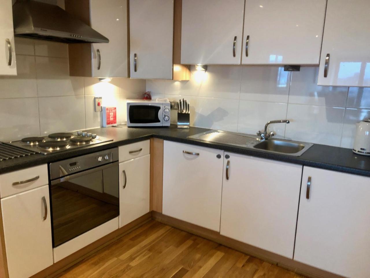 The Heights - River And City View Apartment Glasgow Bagian luar foto