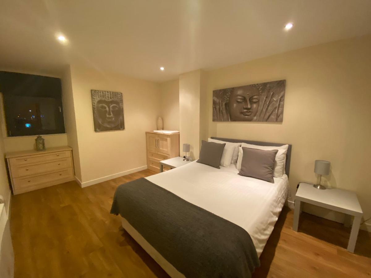 The Heights - River And City View Apartment Glasgow Bagian luar foto